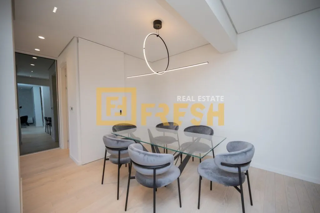 Sale, three bedroom apartment, 135m², Master Kvart, Podgorica