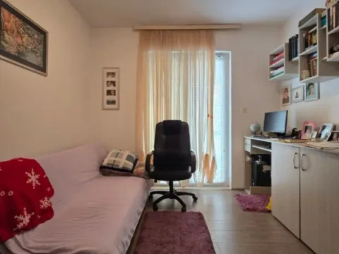 Prodaja, kuća, 350m², Stari Aerodrom, Podgorica - image 13