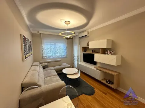 Sale, one bedroom apartment, 40m², Maine, Budva - image 2