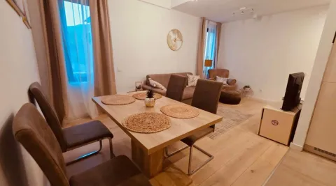 Rent, one bedroom apartment, 45m², Kalimanj, Tivat - image 3
