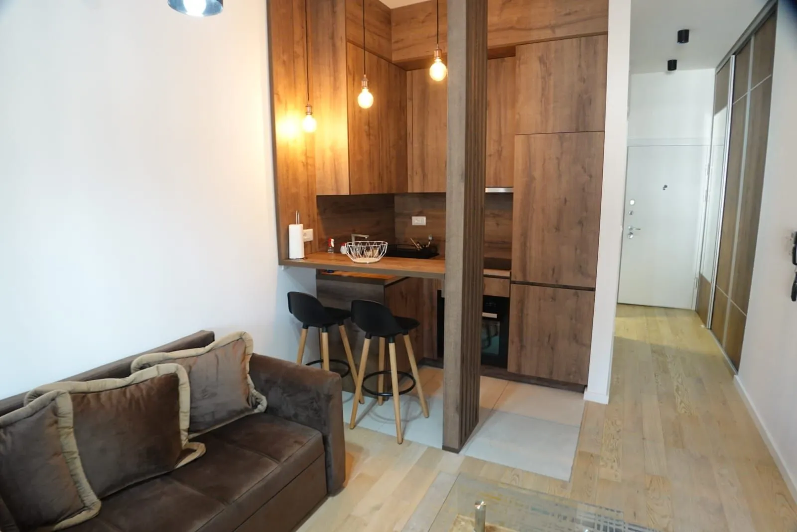 Izdavanje, garsonjera, 36m², Centar, Bar