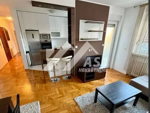 Izdavanje, trosoban stan, 64m², Sajam, Novi Sad Sve Podlokacije - image 2