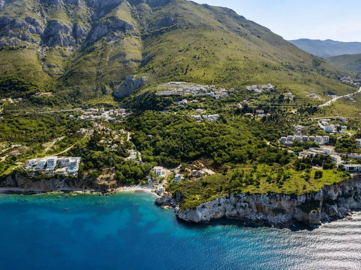 Prodaja, plac, 1430m², Reževići, Budva