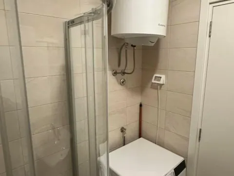 Rent, one bedroom apartment, 45m², City Kej, Podgorica - image 5