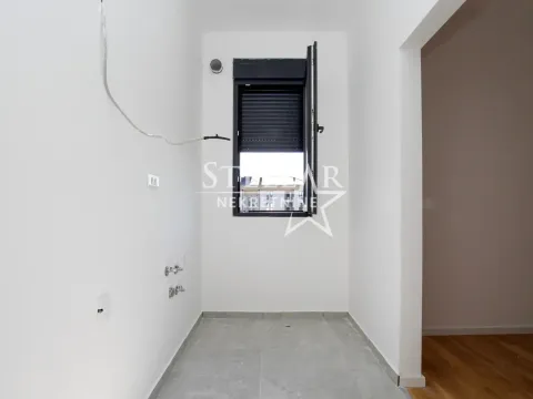 Prodaja, dvosoban stan, 64m², Tološi, Podgorica - image 3