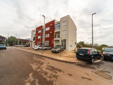 Prodaja, poslovni prostor, 244m², Zagorič, Podgorica - image 3