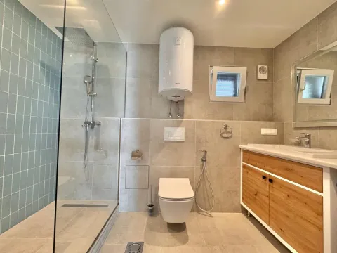 Prodaja, trosoban stan, 130m², Babin Do, Budva - image 16