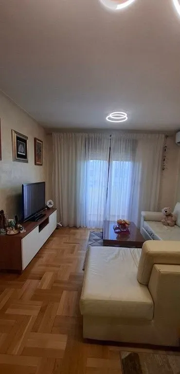 Prodaja, dvosoban stan, 67m², Stari Aerodrom, Podgorica