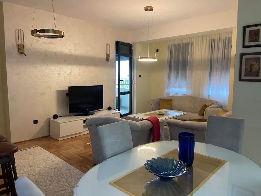 Rent, two bedroom apartment, 76m², Centar, Podgorica