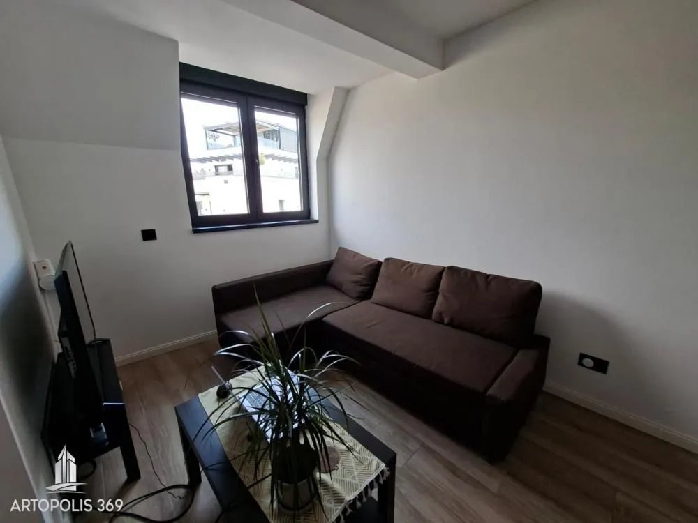 Rent, two bedroom apartment, 41m², Uciteljsko Naselje, Zvezdara Sve Podlokacije