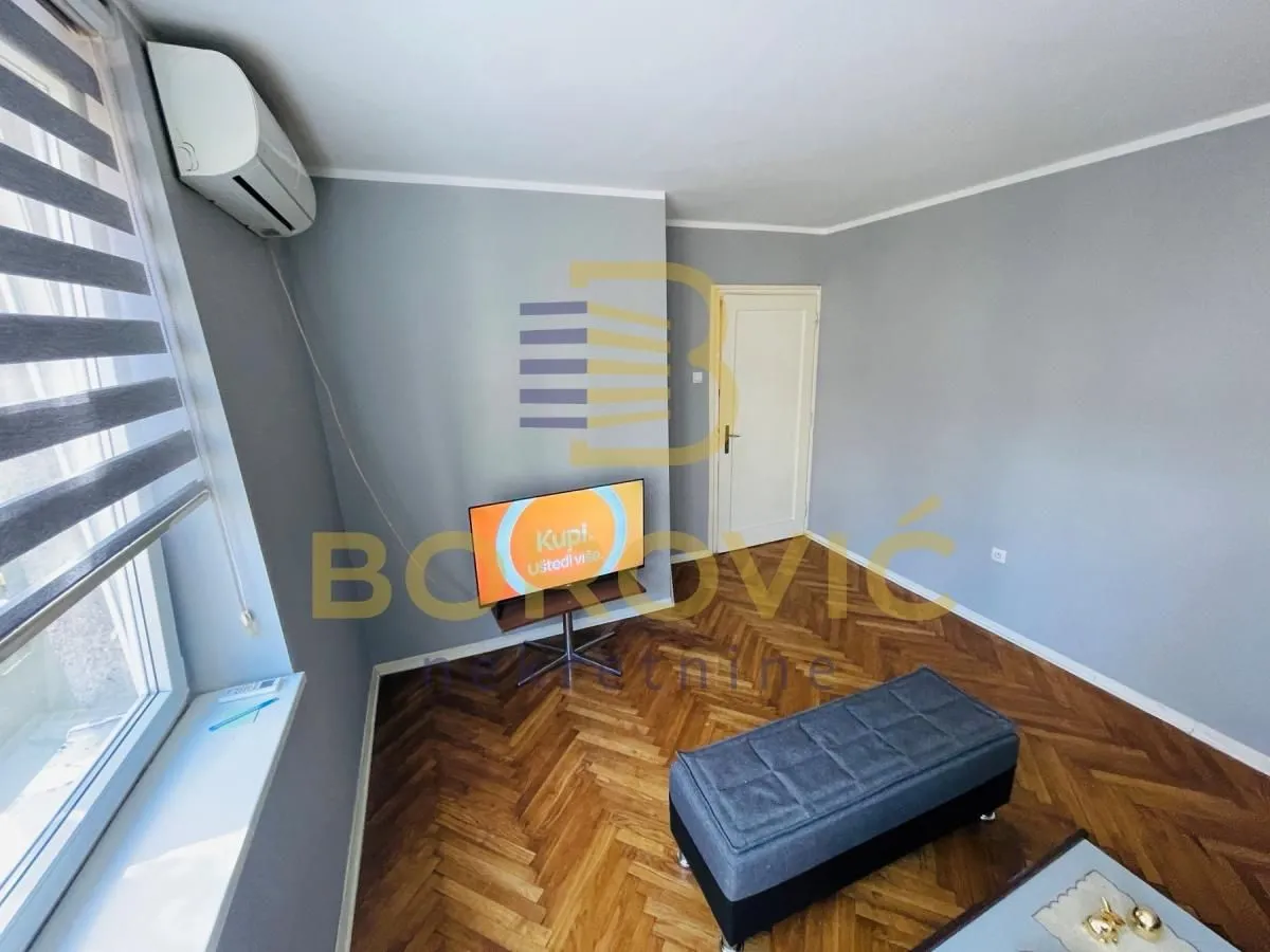 Rent, two bedroom apartment, 50m², Čubura, Beograd
