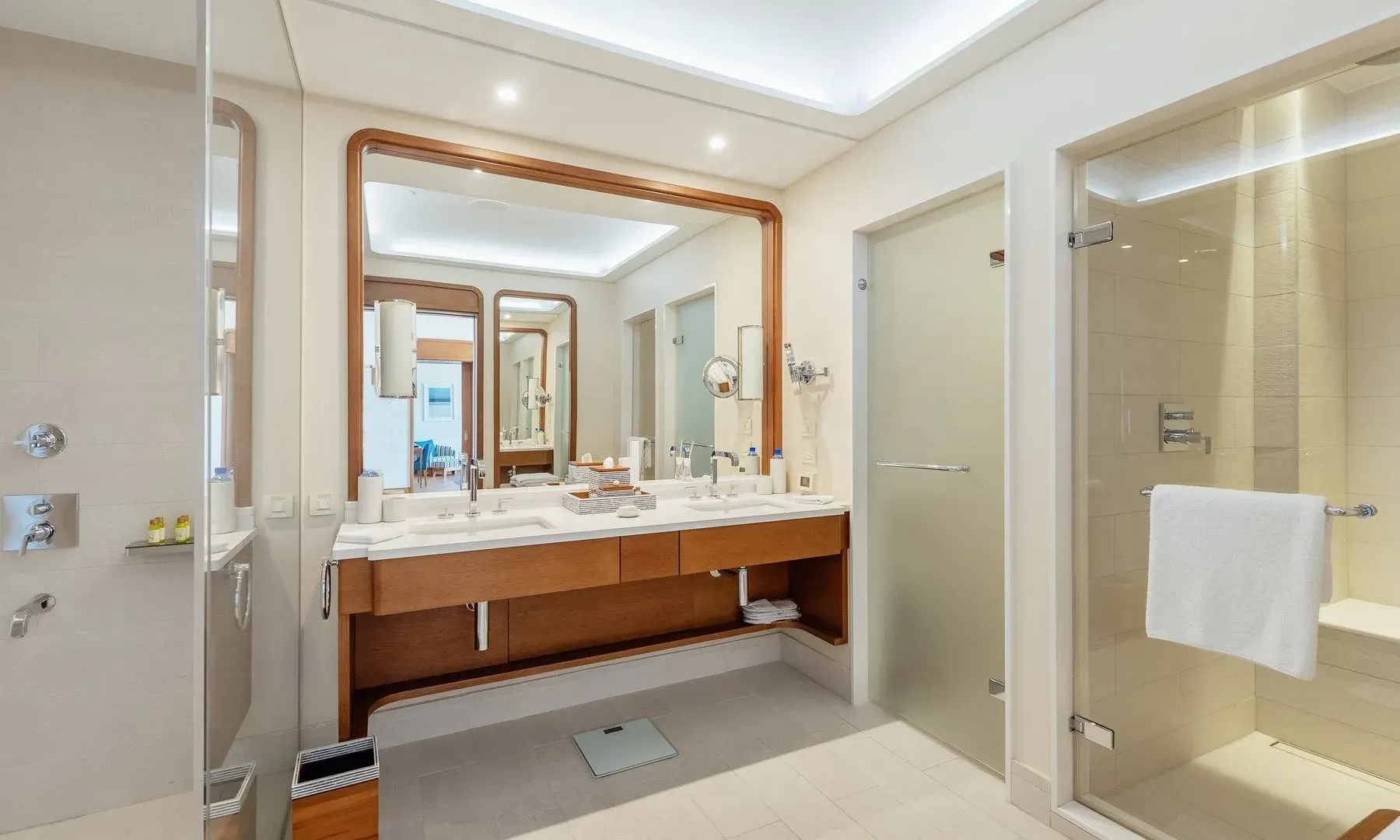 Prodaja, četvorosoban stan, 620m², Porto Montenegro, Tivat