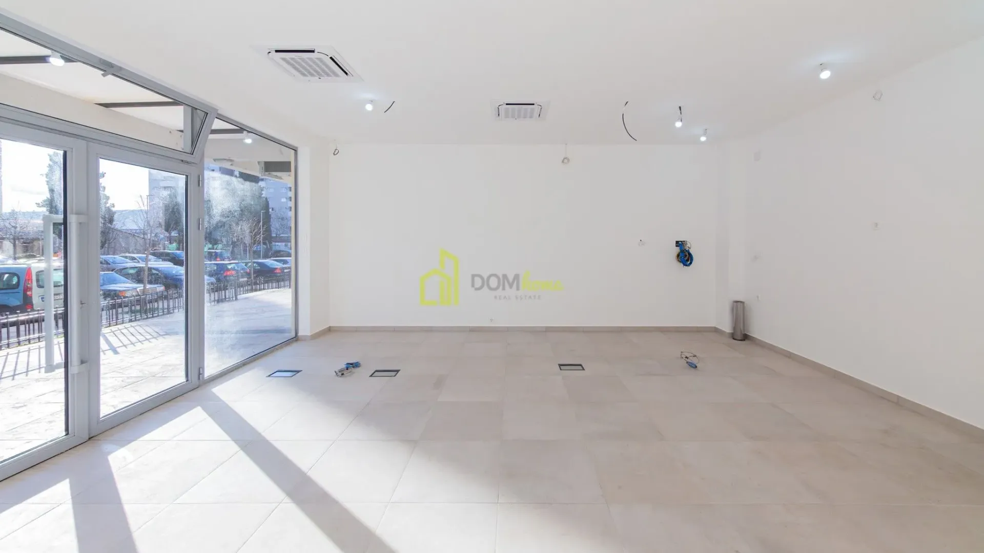 Sale, office space, 46m², Pobrežje, Podgorica