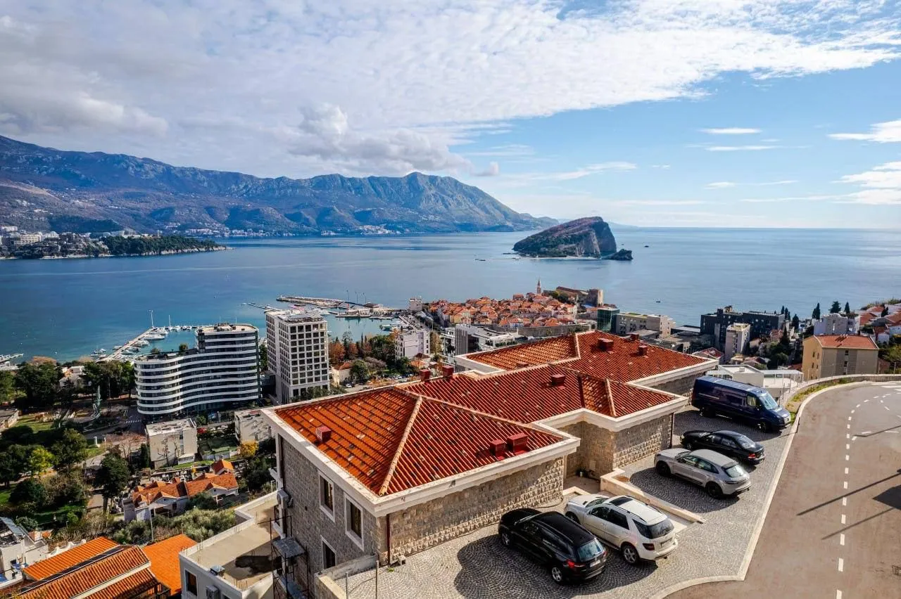 Sale, two bedroom apartment, 73m², Centar, Budva