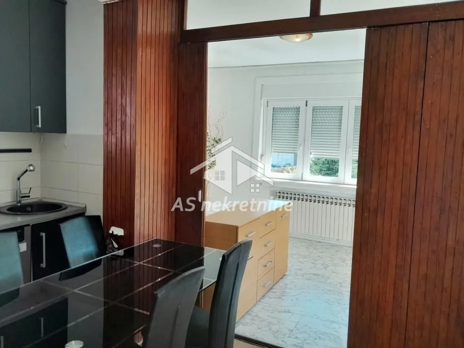Rent, three bedroom apartment, 80m², Čukarica, Beograd