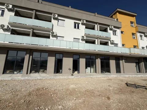 Sale, office space, 255m², Zagorič, Podgorica - image 9