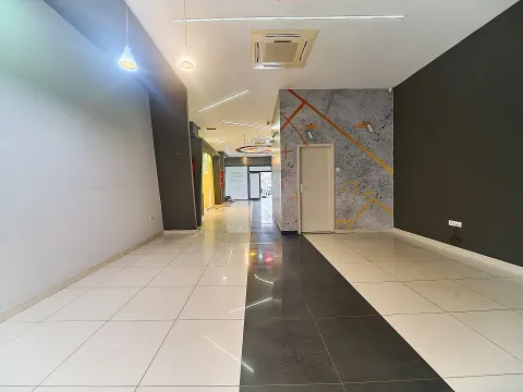 Rent, office space, 223m², Momišići, Podgorica - image 12
