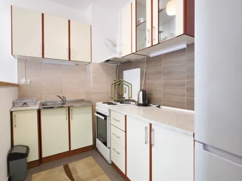 Izdavanje, jednosoban stan, 50m², City Kvart, Podgorica - image 4