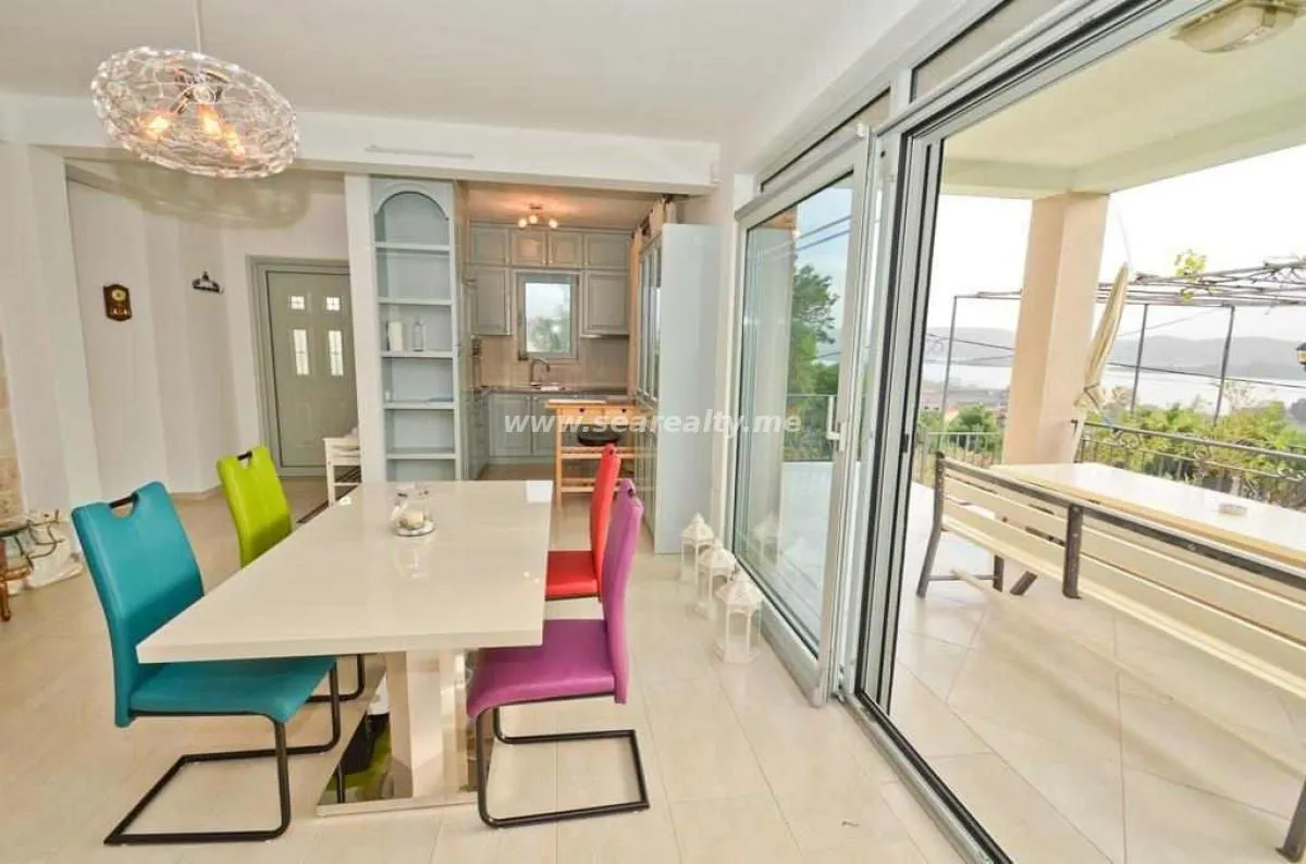 Prodaja, kuća, 105m², Tivat, Crna Gora