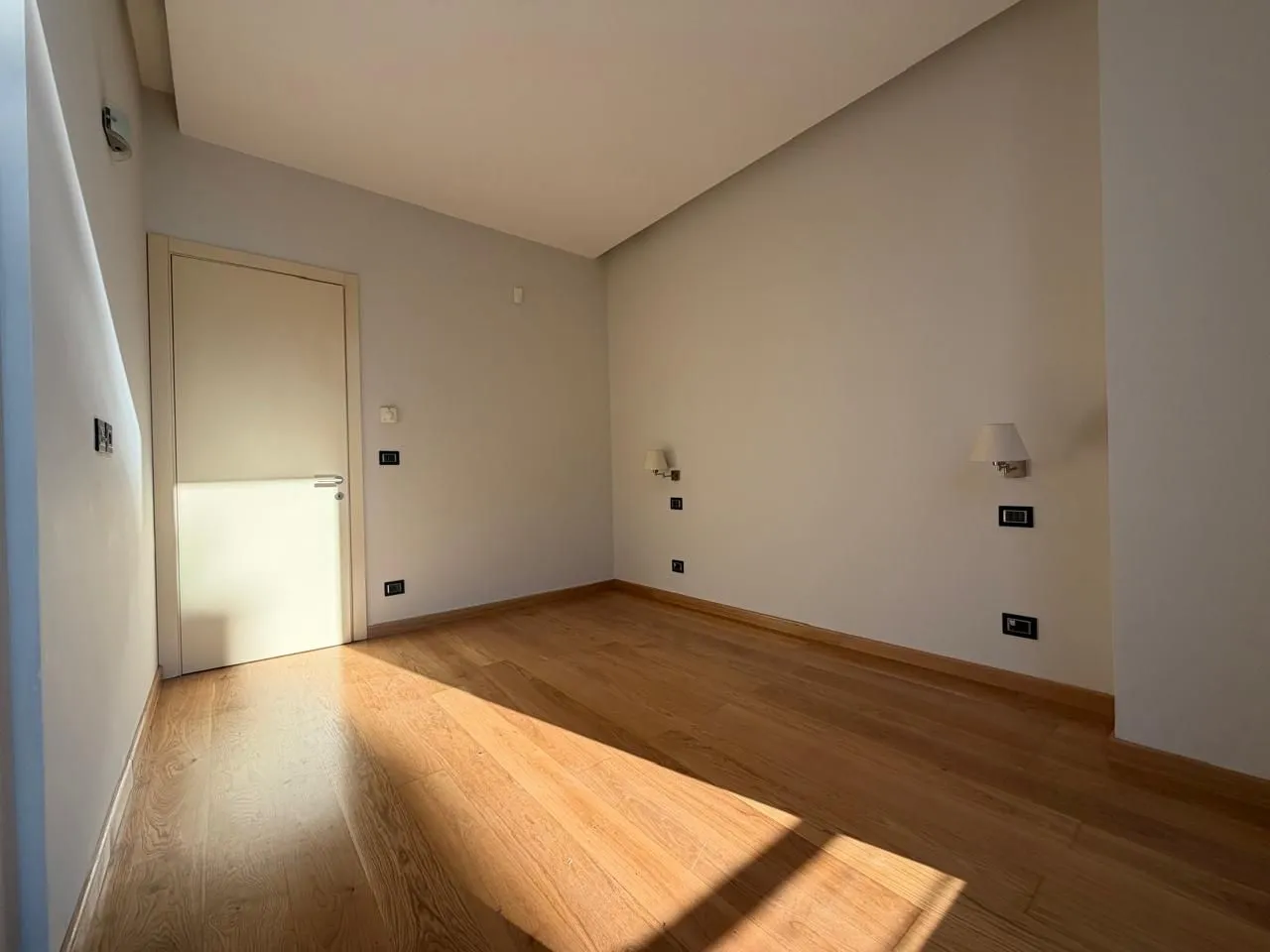 Rent, two bedroom apartment, 105m², Kod Capital Plaze, Podgorica