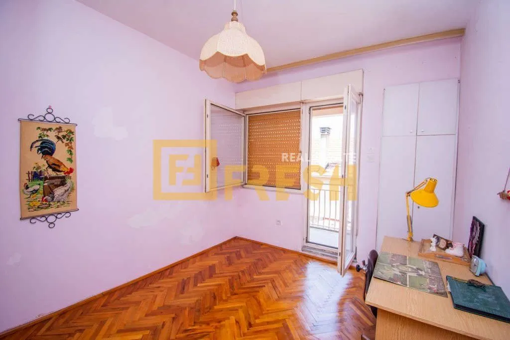 Sale, house, 214m², Tološi, Podgorica