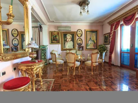 Sale, house, 400m², Bar, Crna Gora - image 16