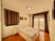 Rent, three bedroom apartment, 112m², Bečići, Budva - image 10