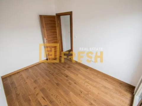 Rent, office space, 56m², City Kvart, Podgorica - image 16