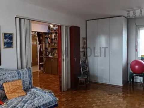 Sale, four bedroom apartment, 101m², Žarkovo, Beograd - image 2