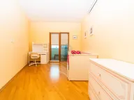 Izdavanje, dvosoban stan, 100m², Centar, Podgorica - image 9