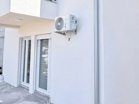 Sale, one bedroom apartment, 41m², Podkošljun, Budva - image 7