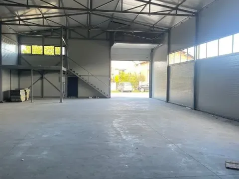 Izdavanje, poslovni prostor, 325m², Zemun Sve Podlokacije, Beograd - image 4