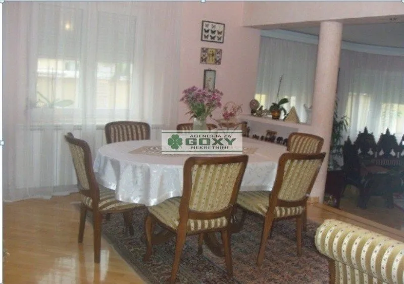 Prodaja, kuća, 650m², Altina, Beograd