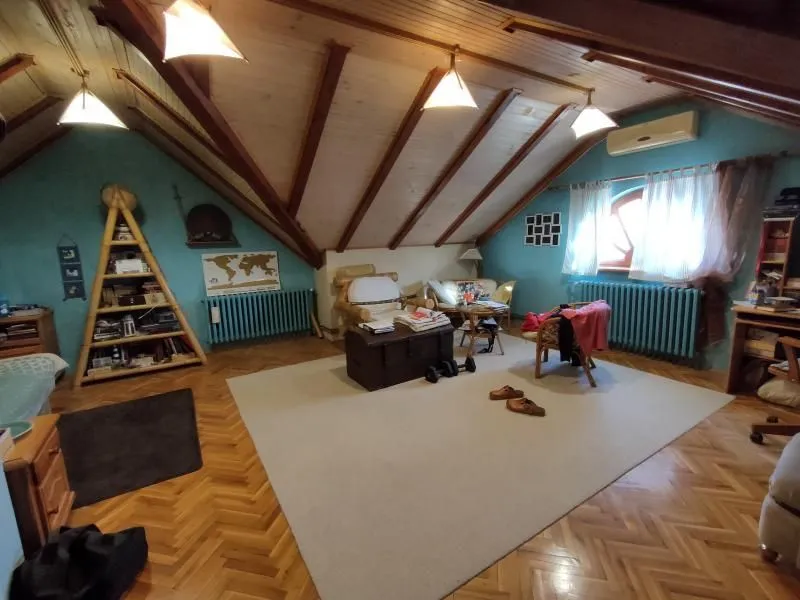 Prodaja, trosoban stan, 84m², Socijalno, Novi Sad Sve Podlokacije