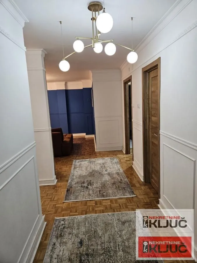 Prodaja, trosoban stan, 96m², Sajmište, Novi Sad