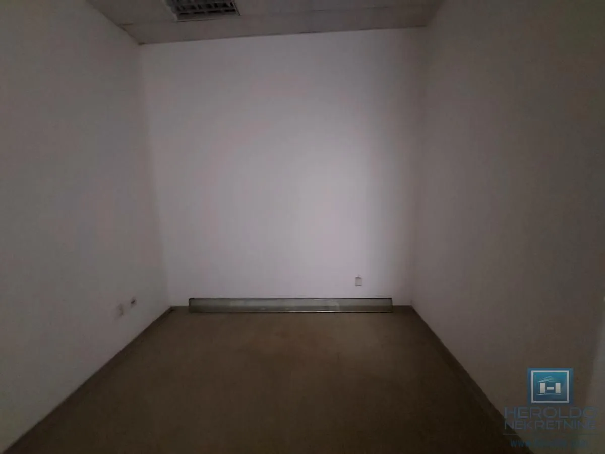 Rent, office space, 98m², Pijaca, Jagodina