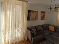Prodaja, trosoban stan, 80m², Stari Aerodrom, Podgorica - image 1