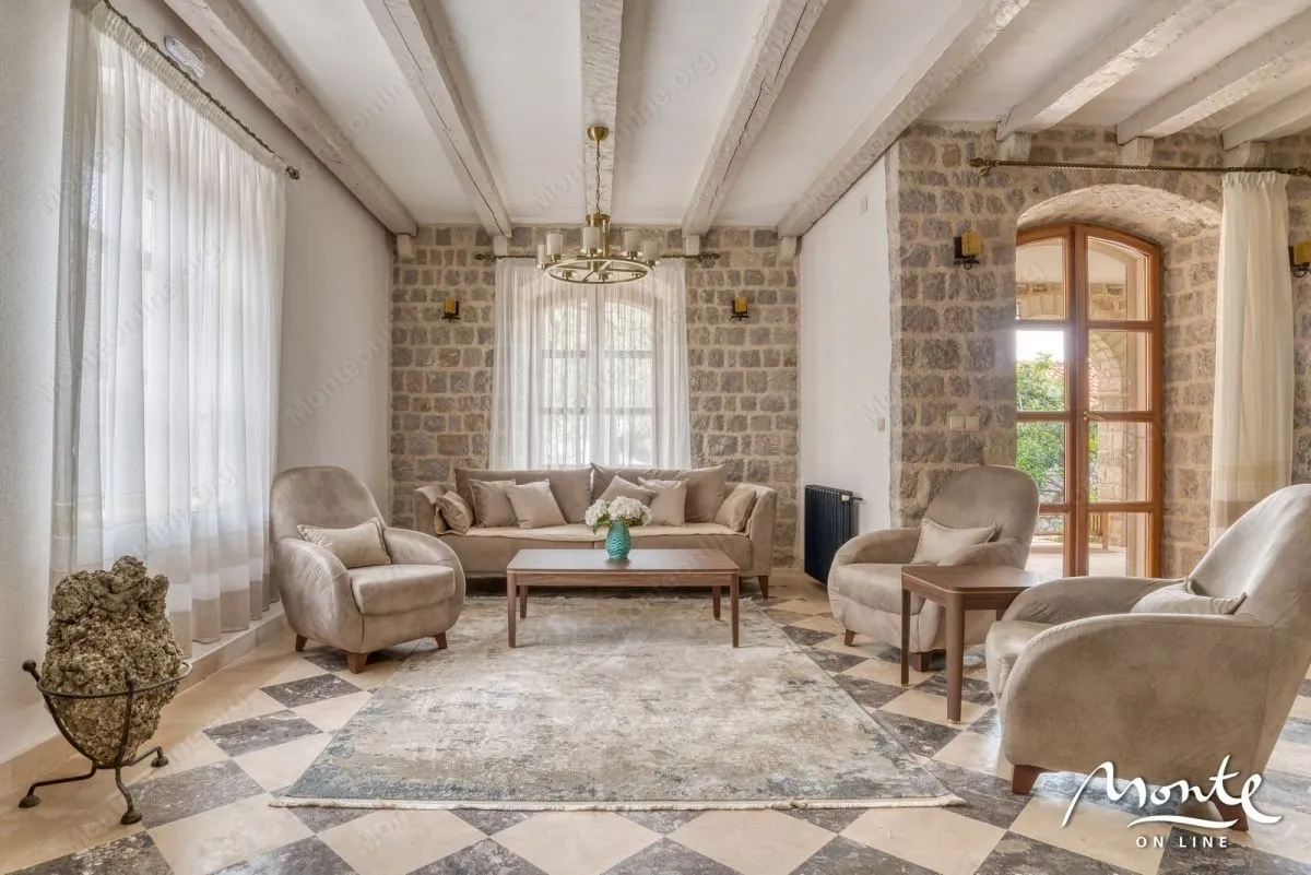 Sale, house, 480m², Reževići, Budva