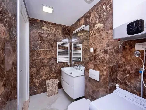 Prodaja, stan, 63m², Budva, Crna Gora - image 8