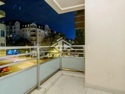 Izdavanje, dvosoban stan, 55m², Južni Bulevar, Vračar Sve Podlokacije - image 11