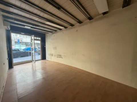 Izdavanje, poslovni prostor, 24m², Stari Grad, Beograd - image 2