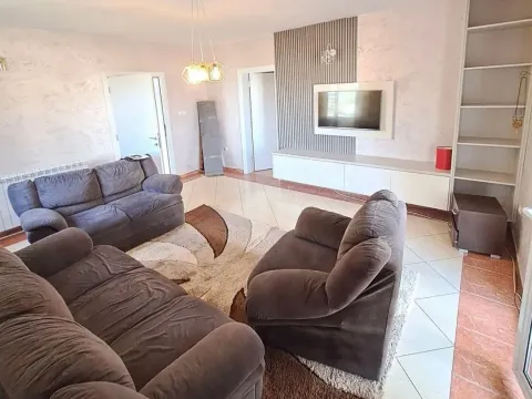 Rent, house, 65m², Zabjelo, Podgorica - image 9