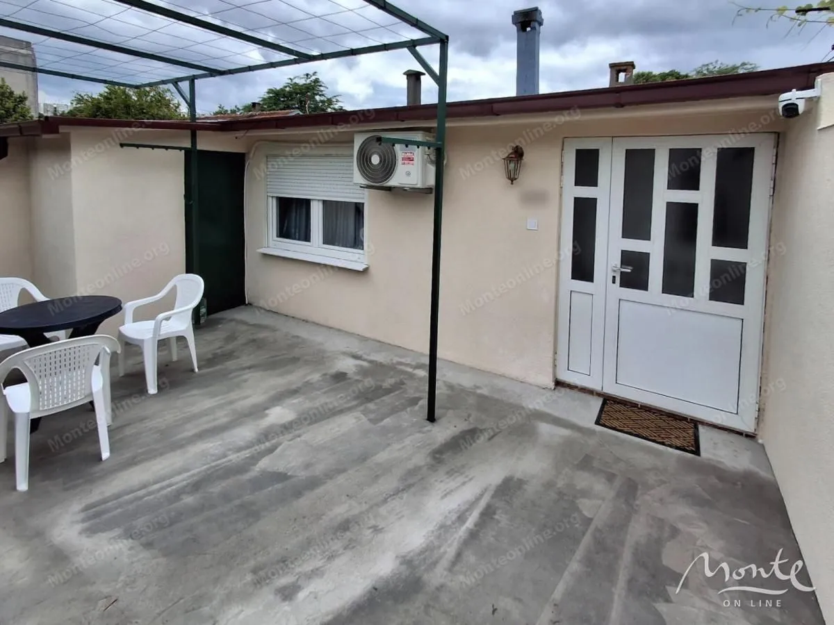 Prodaja, kuća, 49m², Zabjelo, Podgorica