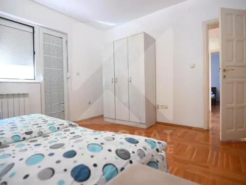 Rent, three bedroom apartment, 150m², Donja Gorica, Podgorica - image 8