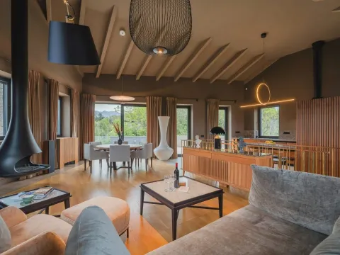 Rent, house, 520m², Đuraševići, Tivat - image 12