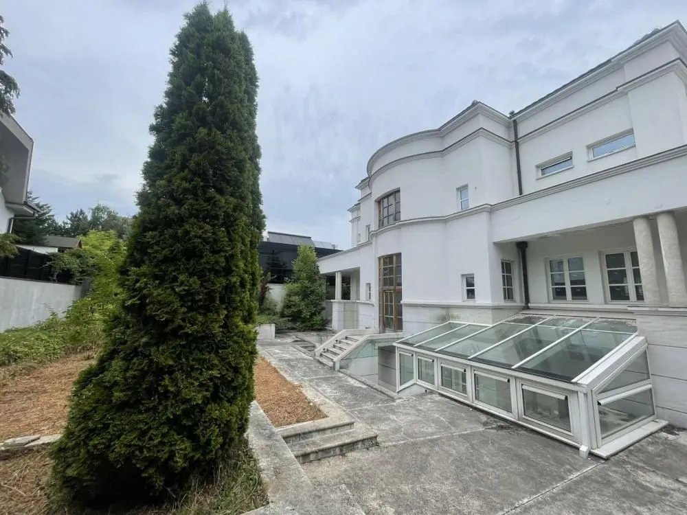 Prodaja, kuća, 1302m², Savski Venac, Beograd