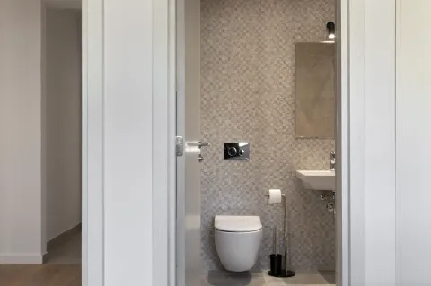 Prodaja, trosoban stan, 136m², Kotor, Crna Gora - image 17