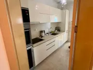 Izdavanje, trosoban stan, 113m², Preko Morače, Podgorica - image 12