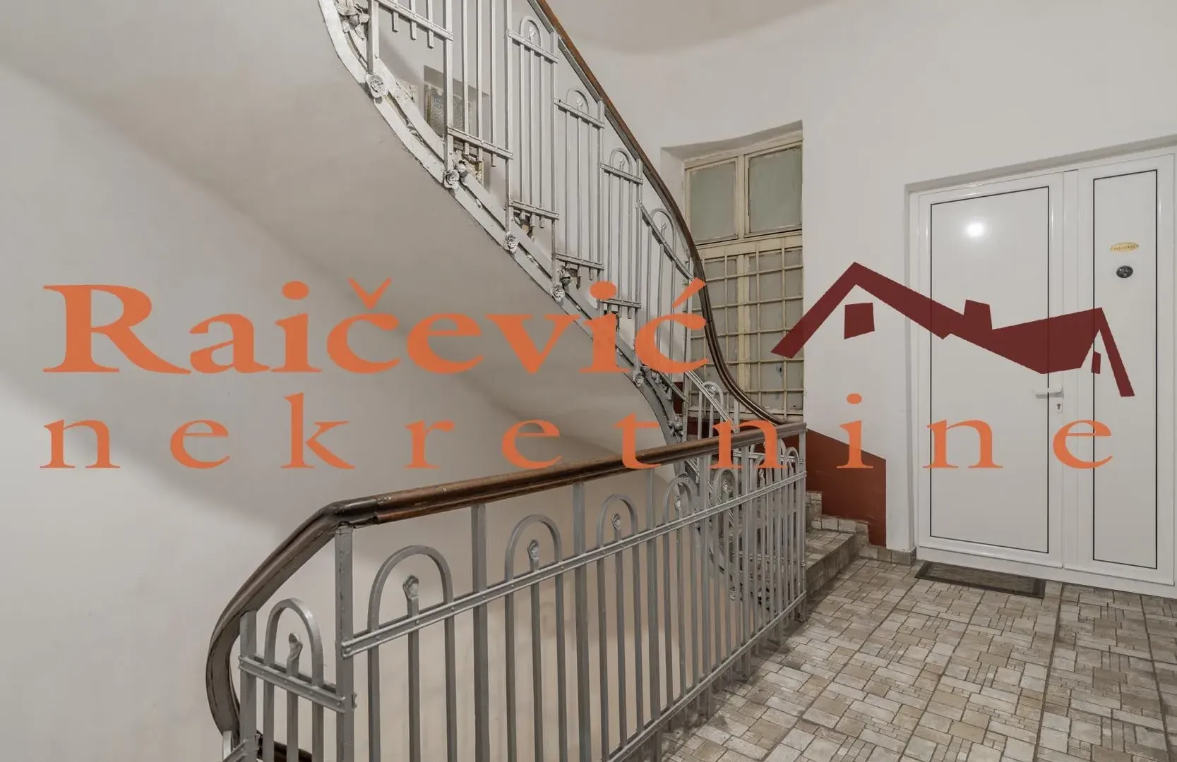 Prodaja, trosoban stan, 83m², Stari Grad, Beograd