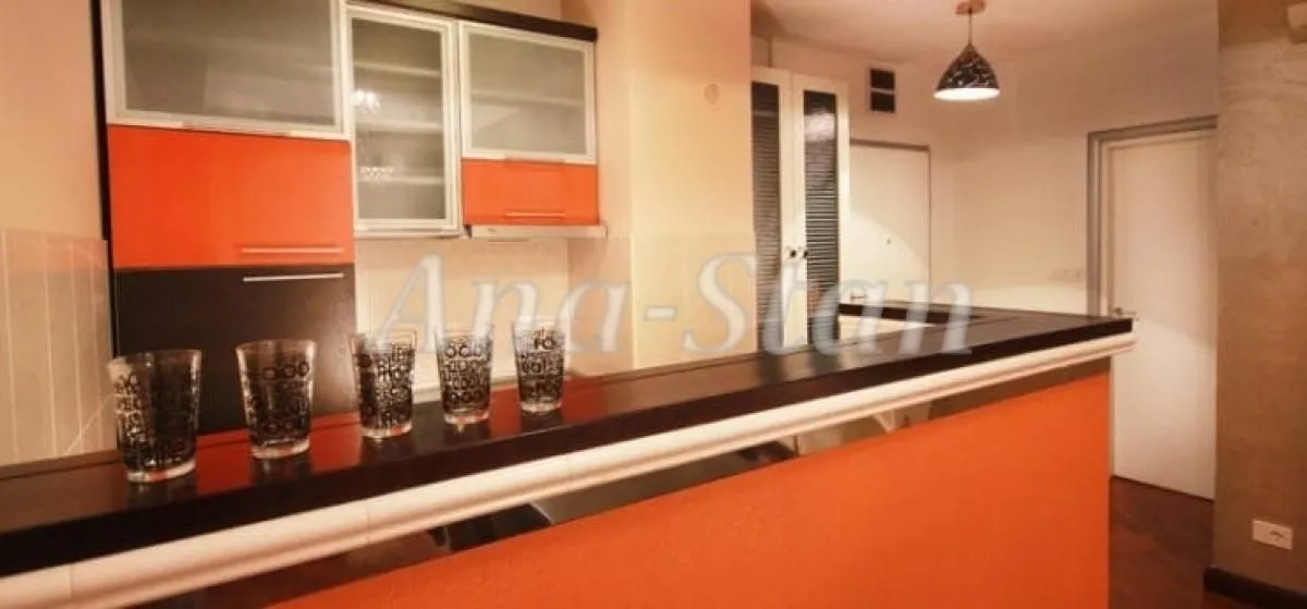 Izdavanje, dvosoban stan, 55m², Stari Grad, Beograd